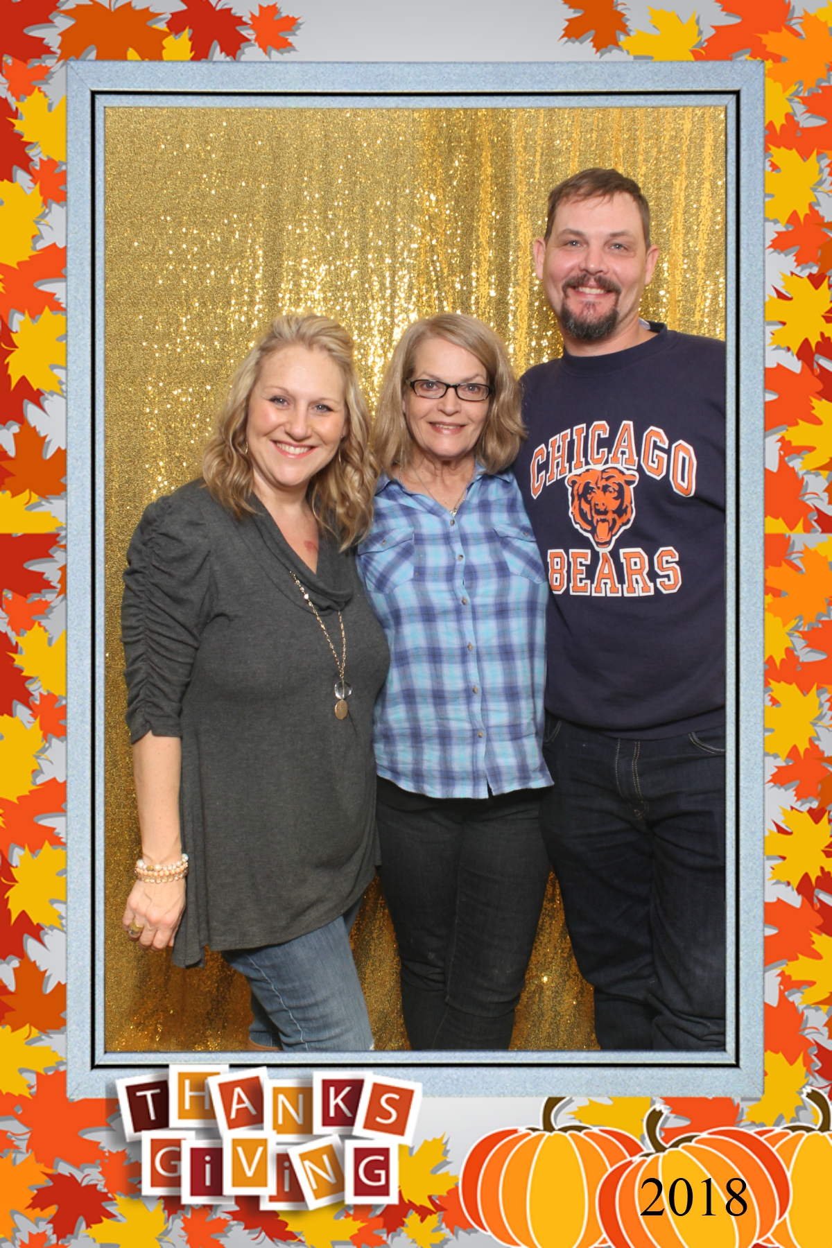 Thanksgiving 2018 | View more photos from the event at gallery.niknoxphotobox.com/u/NiKnox-Photo-Box/Thanksgiving-2018
